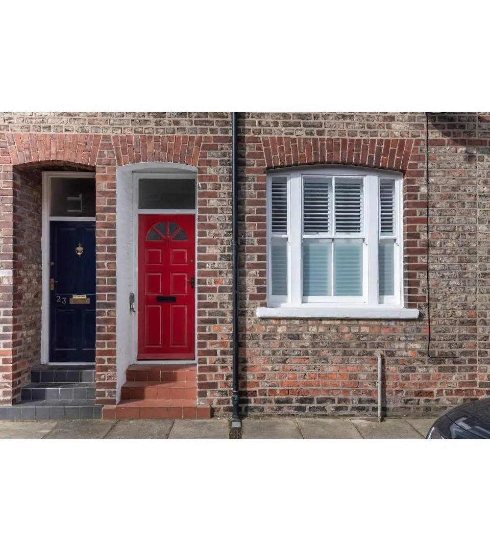 Bright & Beautiful Period Property - Pass The Keys York 0*,